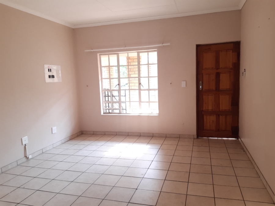 2 Bedroom Property for Sale in Bult South North West